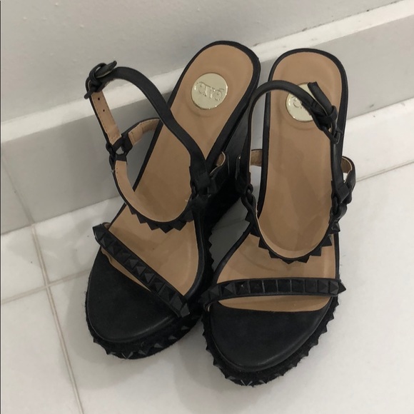 Rock stud heels almost identical to Valentino. - Picture 2 of 2